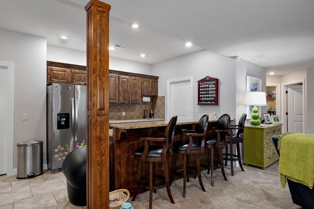 1653 N Oakfair Place, Springfield, MO 65802