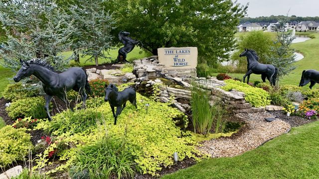 1653 N Oakfair Place, Springfield, MO 65802