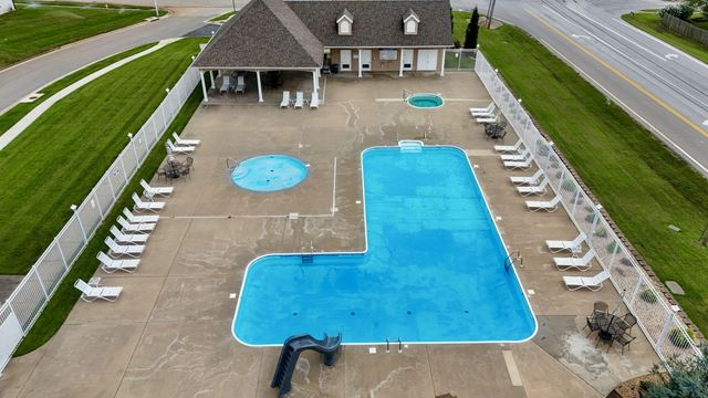 1653 N Oakfair Place, Springfield, MO 65802