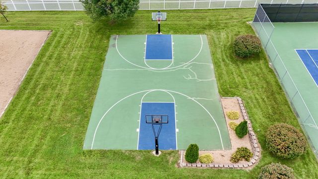 1653 N Oakfair Place, Springfield, MO 65802