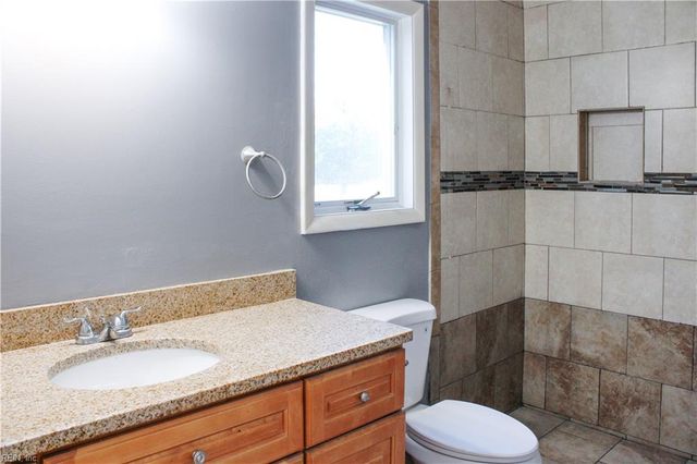 6215 Whaley CT, Norfolk, VA 23502