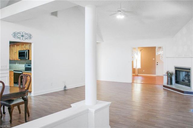 6215 Whaley CT, Norfolk, VA 23502