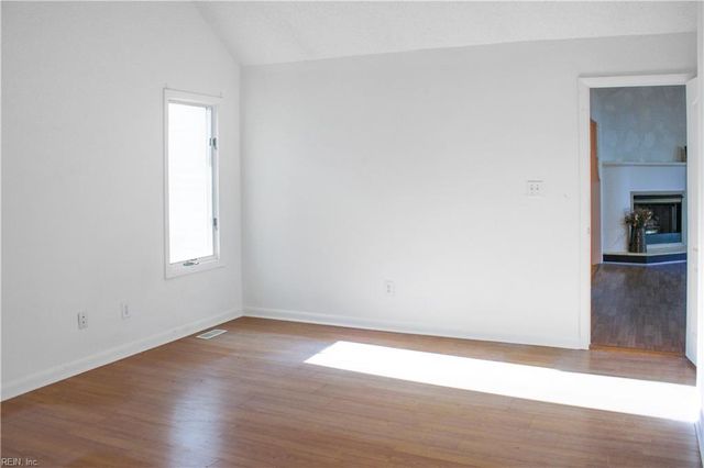 6215 Whaley CT, Norfolk, VA 23502