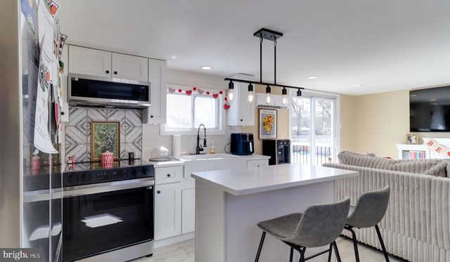 640 CLONMELL RD, Paulsboro, NJ 08066