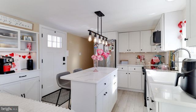 640 CLONMELL RD, Paulsboro, NJ 08066