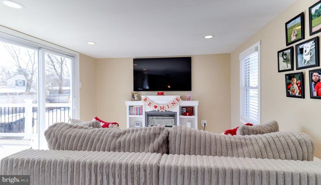 640 CLONMELL RD, Paulsboro, NJ 08066