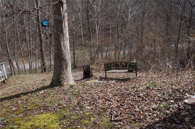 2742 Laurel Creek Road, Waverly, WV 26184