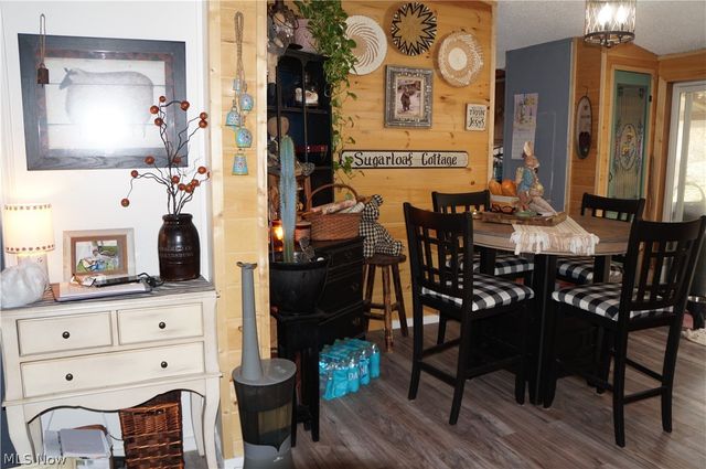 2742 Laurel Creek Road, Waverly, WV 26184