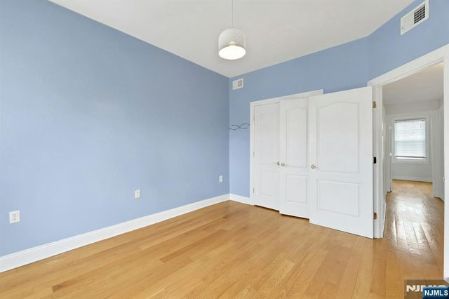 53 Oakwood Avenue, Kearny, NJ 07032