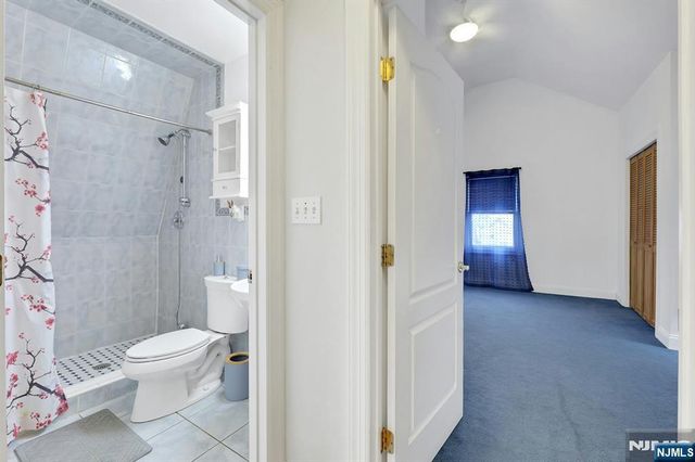 53 Oakwood Avenue, Kearny, NJ 07032