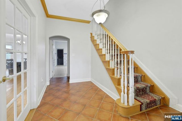 53 Oakwood Avenue, Kearny, NJ 07032