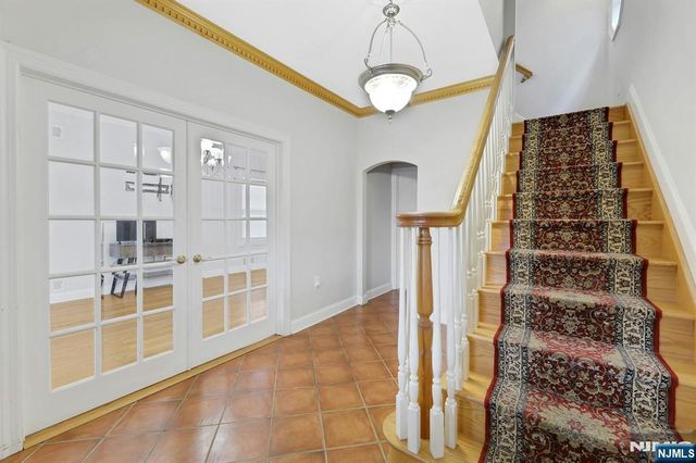 53 Oakwood Avenue, Kearny, NJ 07032