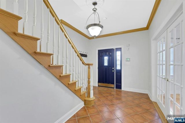 53 Oakwood Avenue, Kearny, NJ 07032