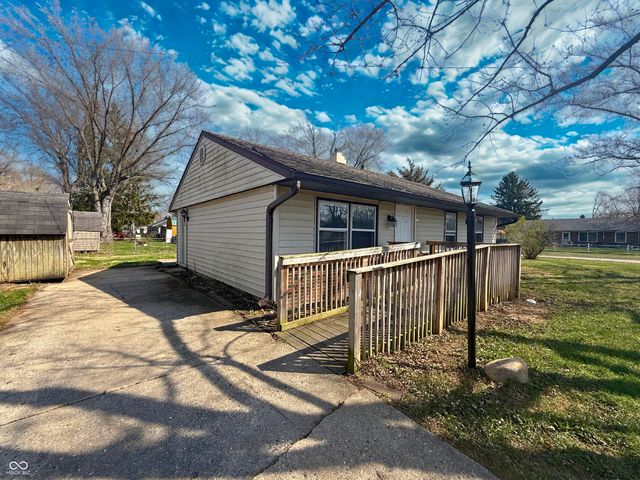 1902 Edgemont Way, Anderson, IN 46011