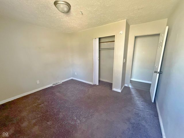 1902 Edgemont Way, Anderson, IN 46011