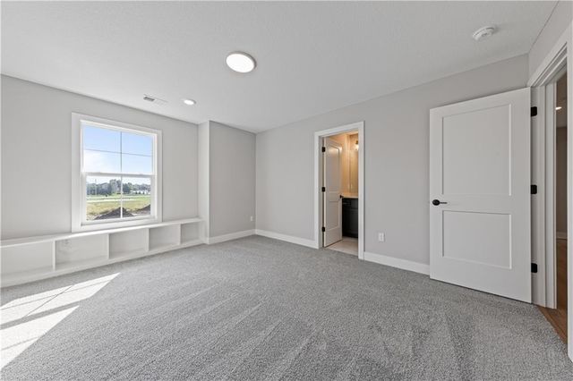 17174 S Heatherwood Street, Olathe, KS 66062