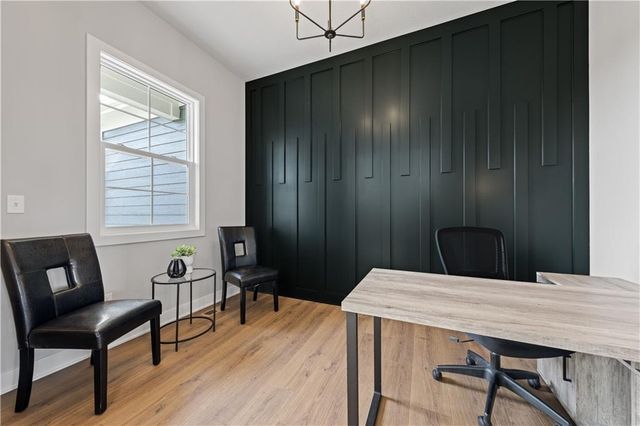 17174 S Heatherwood Street, Olathe, KS 66062