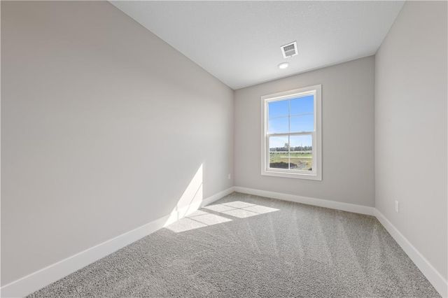 17174 S Heatherwood Street, Olathe, KS 66062