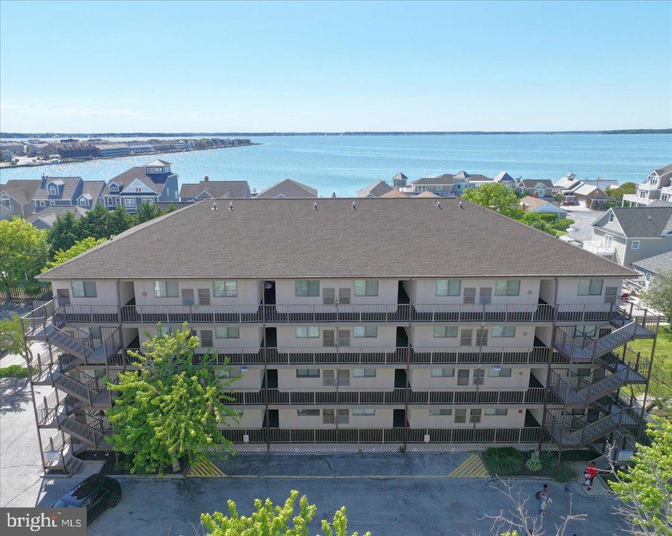 Image 1 of property listing at 204 33RD ST #30302, Ocean City, MD 21842