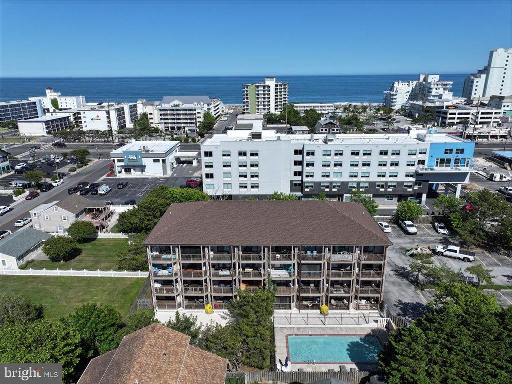 Image 16 of property listing at 204 33RD ST #30302, Ocean City, MD 21842