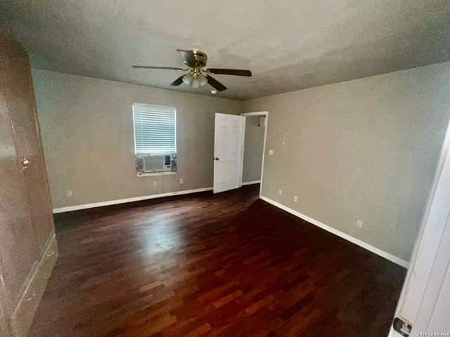 1315 Brighton, San Antonio, TX 78211