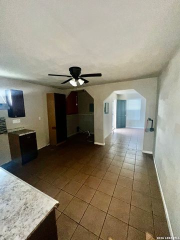 1315 Brighton, San Antonio, TX 78211