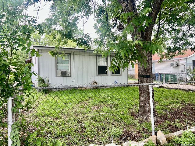 1315 Brighton, San Antonio, TX 78211