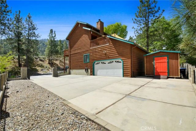 1880 Blackbird Rd., Wrightwood, CA 92397
