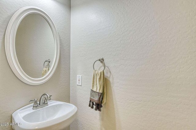 15818 N 25TH Street 126, Phoenix, AZ 85032