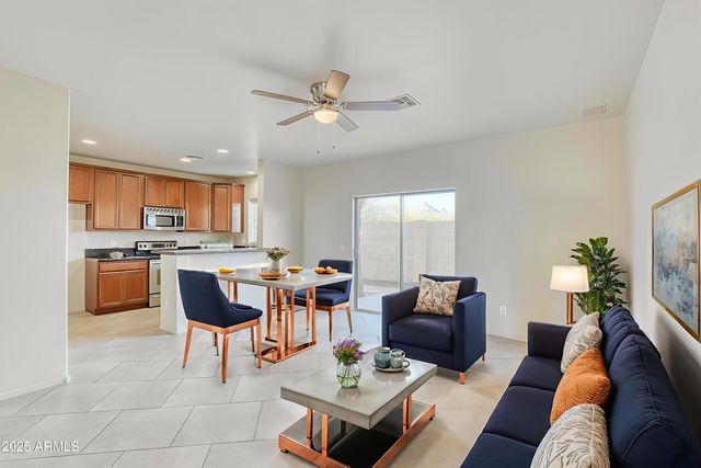 15818 N 25TH Street 126, Phoenix, AZ 85032