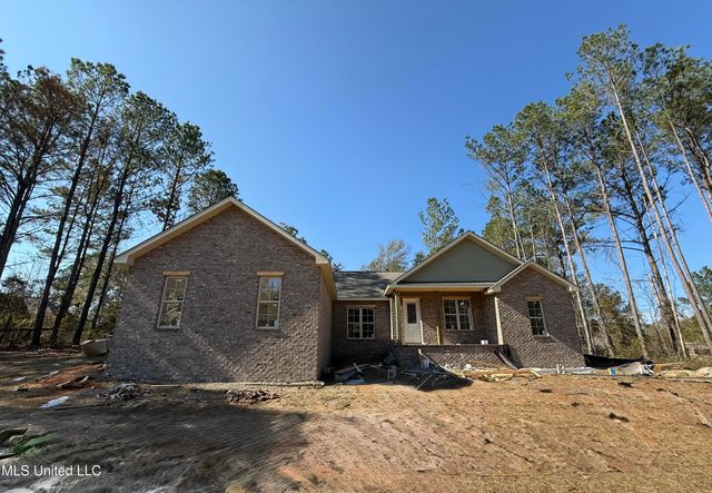 21 Fall Branch, Sumrall, MS 39482