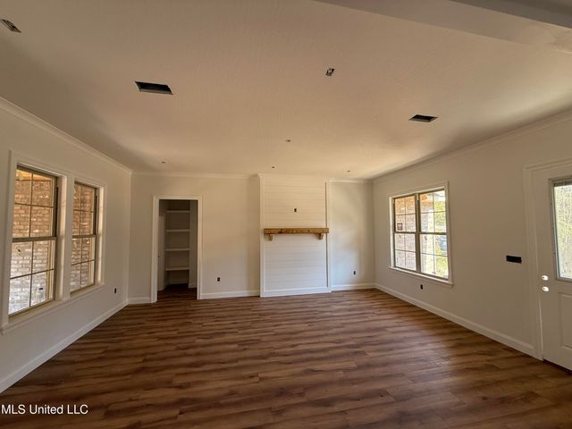 21 Fall Branch, Sumrall, MS 39482