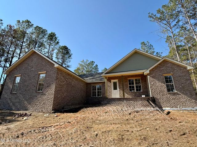 21 Fall Branch, Sumrall, MS 39482