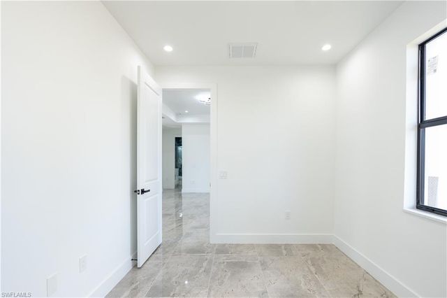 4188 18th AVE NE, Naples, FL 34120