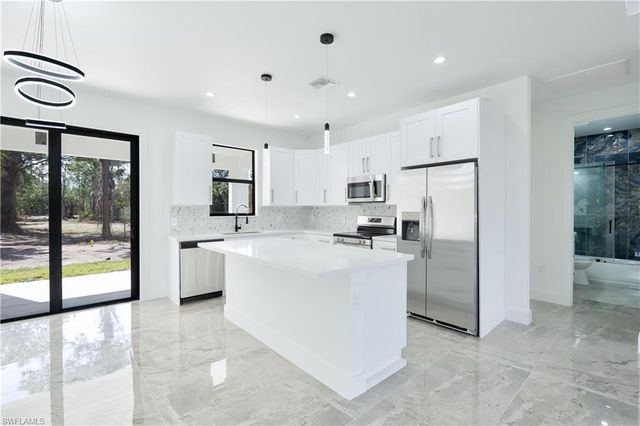 4188 18th AVE NE, Naples, FL 34120