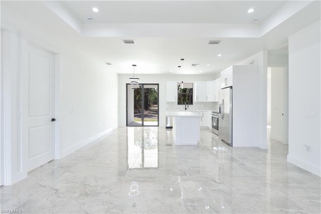 4188 18th AVE NE, Naples, FL 34120