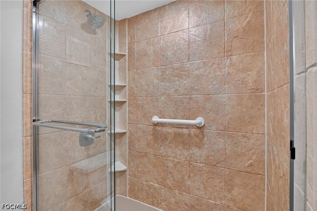 3340 N Key DR 7, North Fort Myers, FL 33903