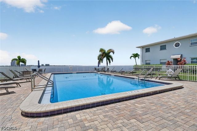 3340 N Key DR 7, North Fort Myers, FL 33903