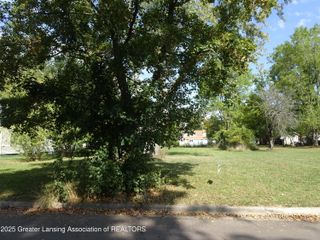 2416 Midwood Street, Lansing, MI 48911
