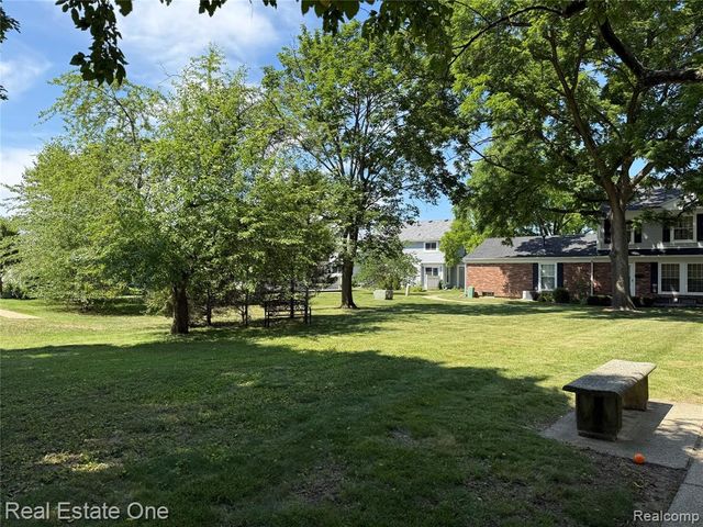 2768 Glenbridge Court, Ann Arbor, MI 48104