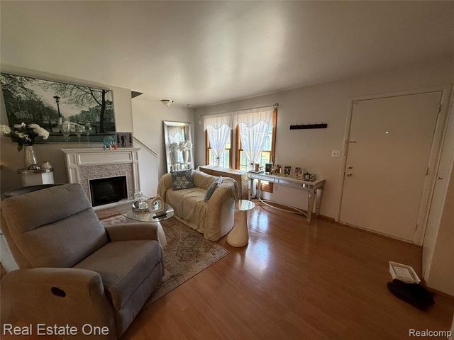 2768 Glenbridge Court, Ann Arbor, MI 48104