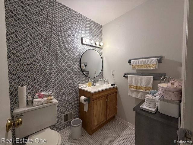 2768 Glenbridge Court, Ann Arbor, MI 48104