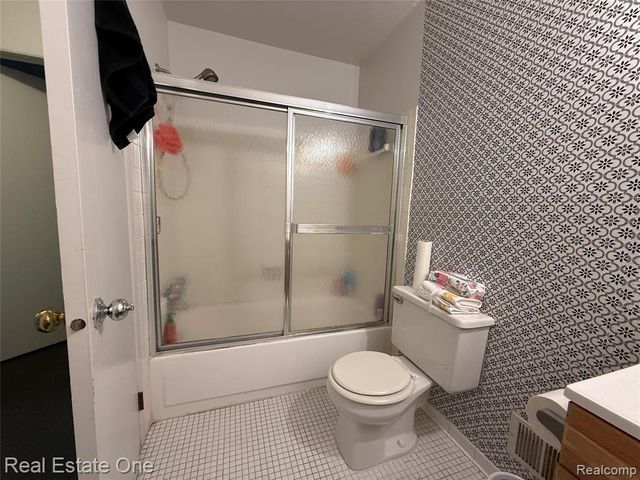 2768 Glenbridge Court, Ann Arbor, MI 48104