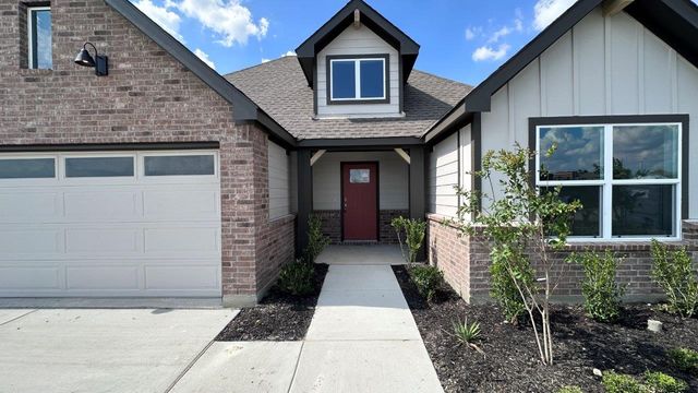 10760 BLOODSTONE Drive, Fort Worth, TX 76036