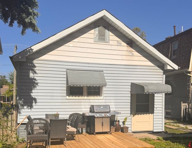 1314 S Cora Street, Des Plaines, IL 60018