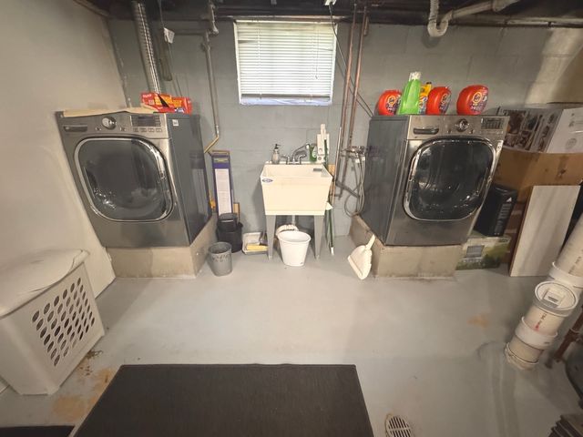 1314 S Cora Street, Des Plaines, IL 60018