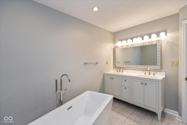 8955 Stonegate Road A, Indianapolis, IN 46227