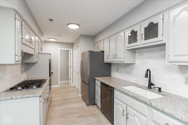 8955 Stonegate Road A, Indianapolis, IN 46227