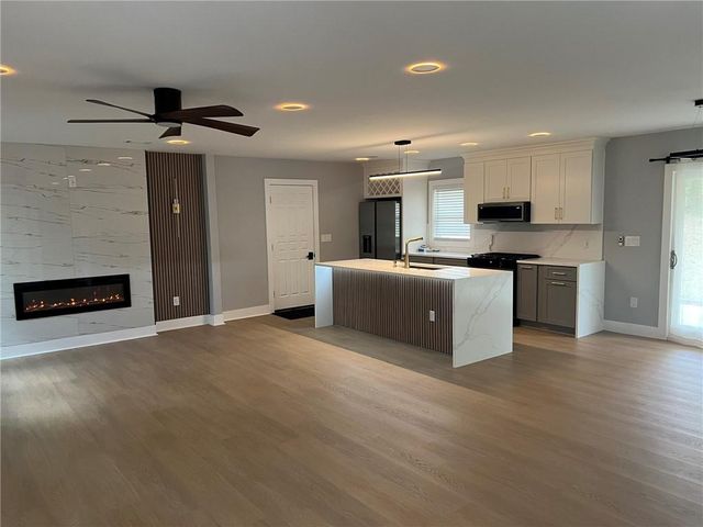 1747 Glenhaven Circle, Decatur, GA 30035