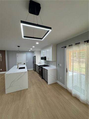 1747 Glenhaven Circle, Decatur, GA 30035